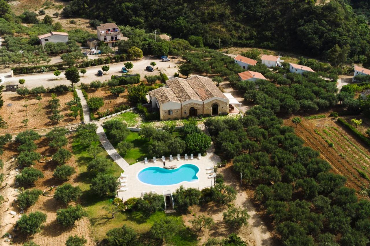 סקופלו Casale La Macina Residence Scopello מראה חיצוני תמונה