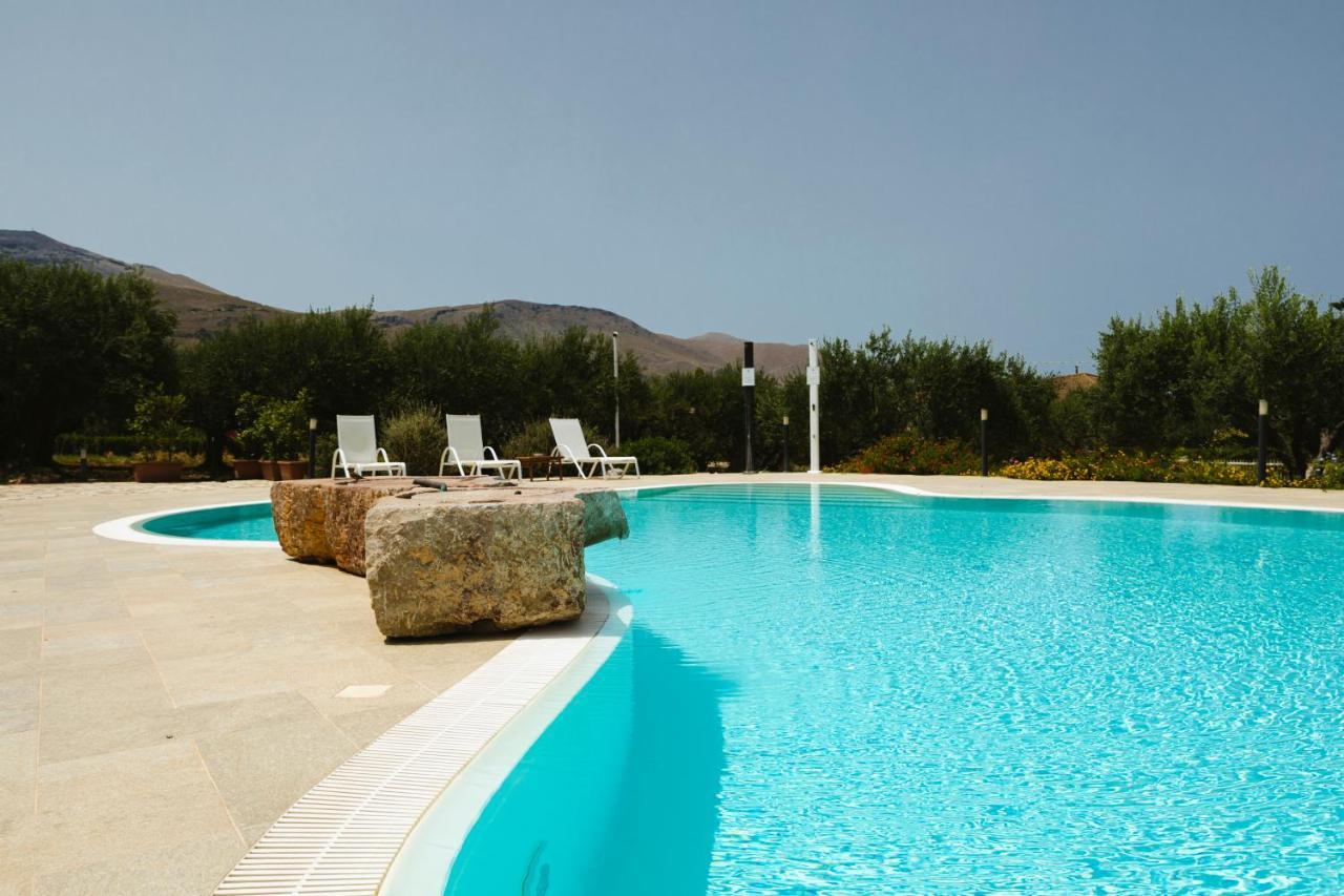 סקופלו Casale La Macina Residence Scopello מראה חיצוני תמונה