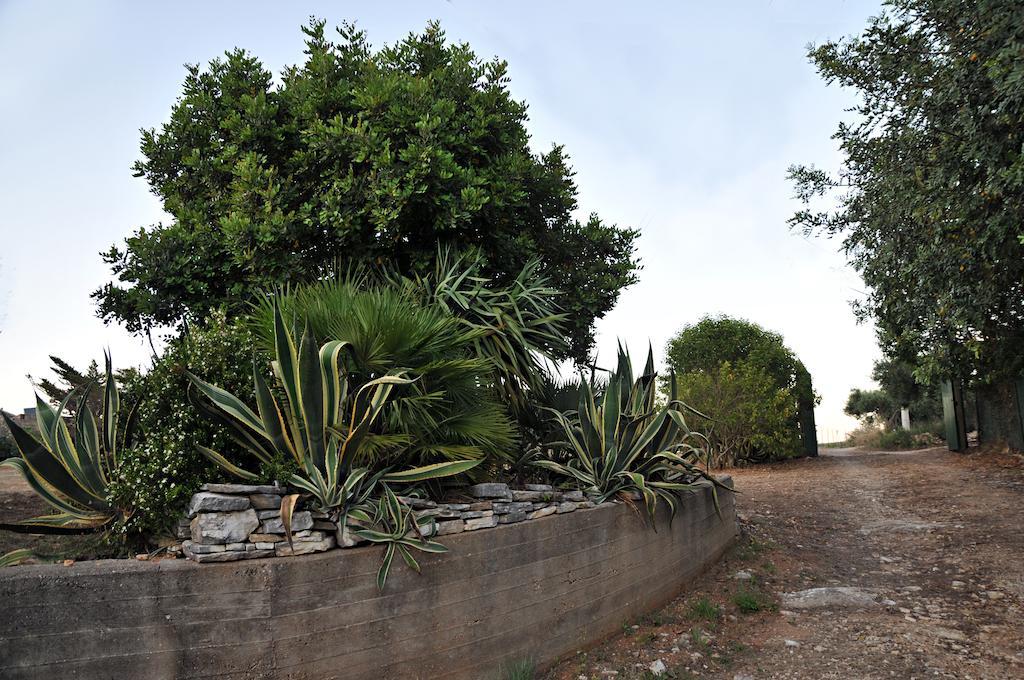 סקופלו Casale La Macina Residence Scopello מראה חיצוני תמונה