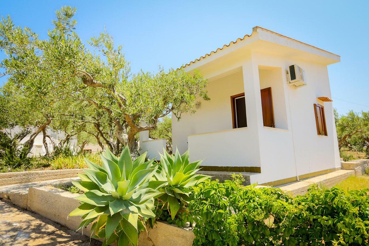 סקופלו Casale La Macina Residence Scopello מראה חיצוני תמונה